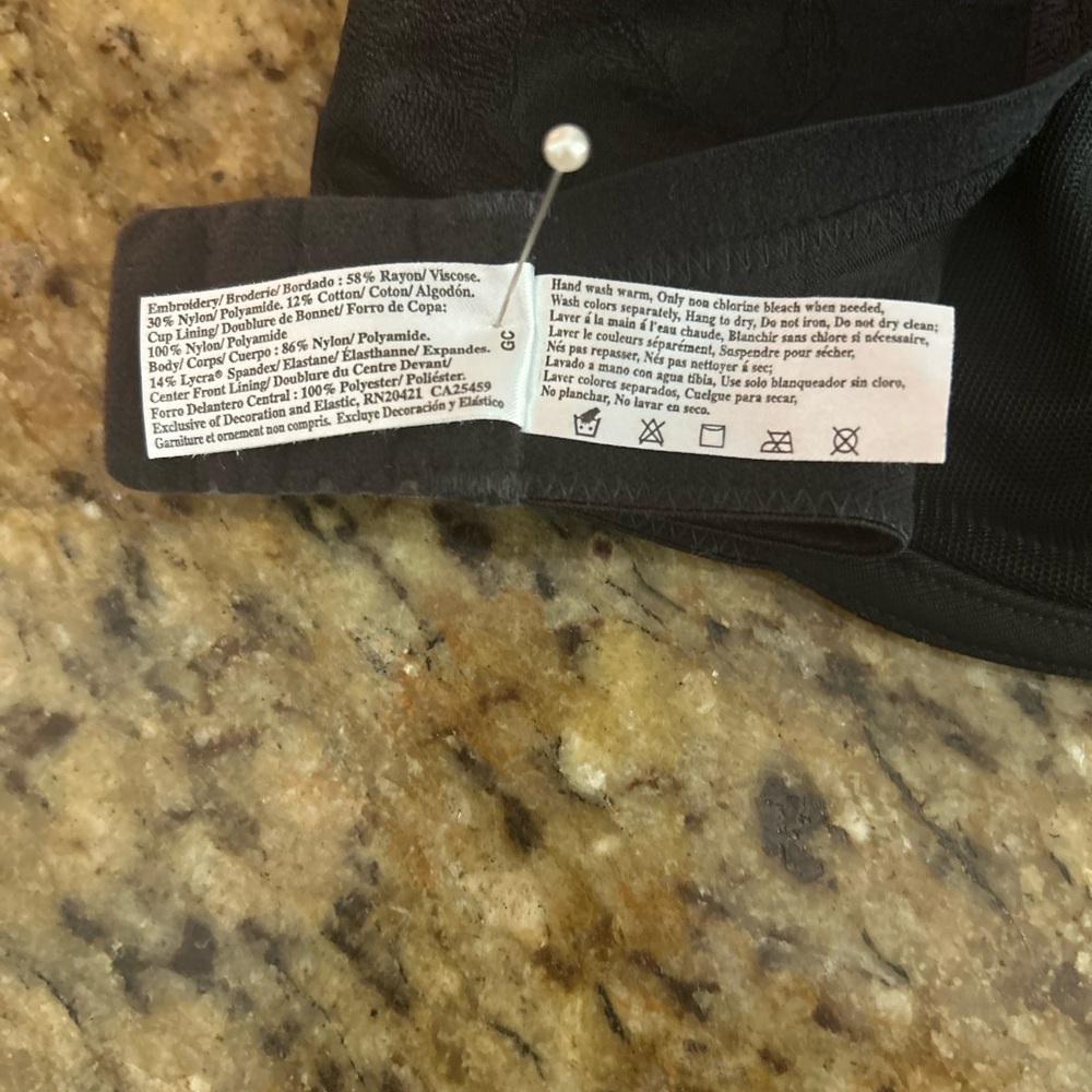 Wacoal Black Bra 36D - Picture 5 of 5